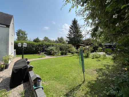 4 bedroom Cottage for sale in Nankirks Lane, Anslow, Burton-On-Trent