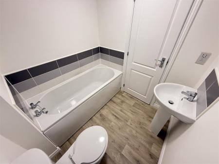 2 bedroom Town house for sale in Saw Mill Way, Burton-On-Trent