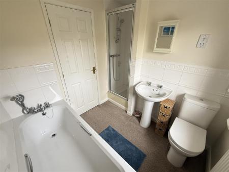 4 bedroom Detached house for sale in Blueberry Way, Woodville, Swadlincote