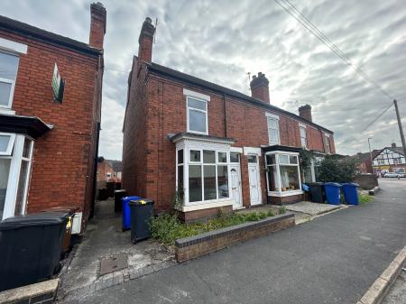 Dover Road, Staffordshire, Burton upon Trent, DE13