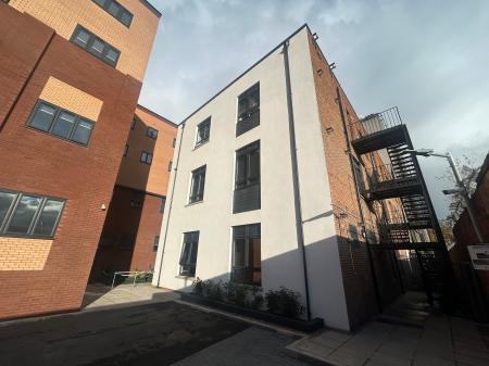 1 bedroom Flat to let in Fleet Street, Burton upon Trent, DE14