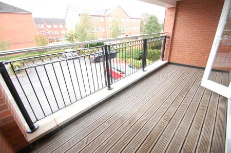 2 bedroom Duplex to let in Grants Yard, Staffordshire, Burton upon Trent, DE14