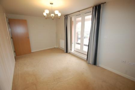 2 bedroom Duplex to let in Grants Yard, Staffordshire, Burton upon Trent, DE14