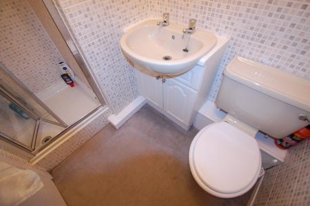 3 bedroom Detached house to let in Alders Brook, Derbyshire, Hilton, DE65