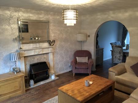 3 bedroom Detached house to let in Alders Brook, Derbyshire, Hilton, DE65
