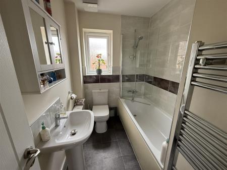 3 bedroom Semi-detached house for sale in Thorntree Lane, Branston