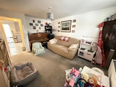 3 bedroom Semi-detached house for sale in Knight Drive, Burton on Trent