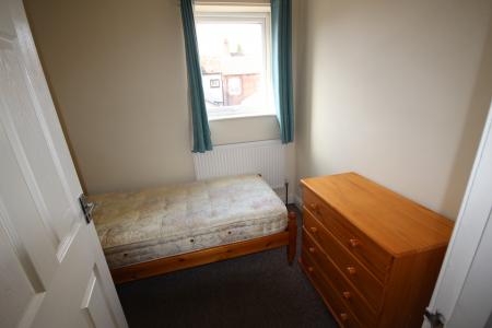 2 bedroom House to let in Victoria Crescent, Burton upon Trent, DE14