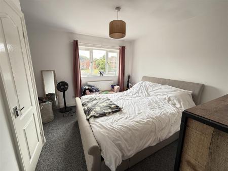 2 bedroom Town house for sale in Cedar Road, Castle Gresley, Swadlincote