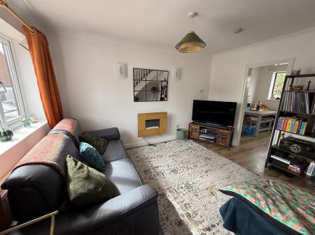 2 bedroom Town house for sale in Cedar Road, Castle Gresley, Swadlincote