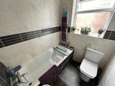 3 bedroom Cottage for sale in Mayfield Road, Ashbourne
