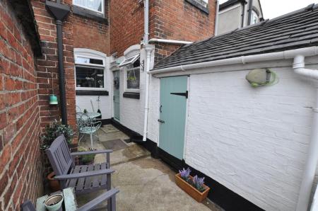 3 bedroom Cottage for sale in Mayfield Road, Ashbourne