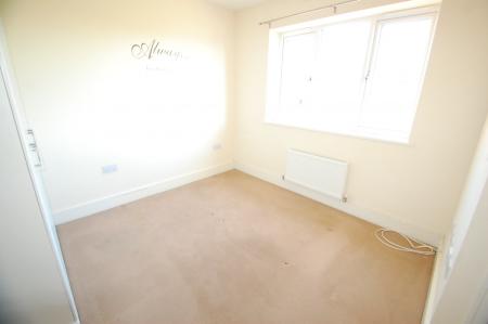 3 bedroom House to let in Thorntree Lane, Branston, DE14