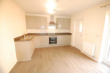 3 bedroom House to let in Thorntree Lane, Branston, DE14