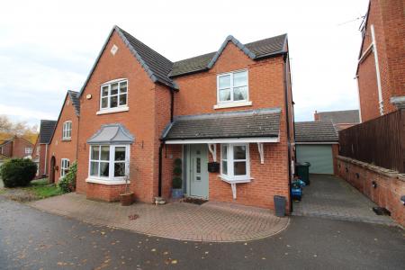 Oak Close, Swadlincote, Castle Gresley, DE11