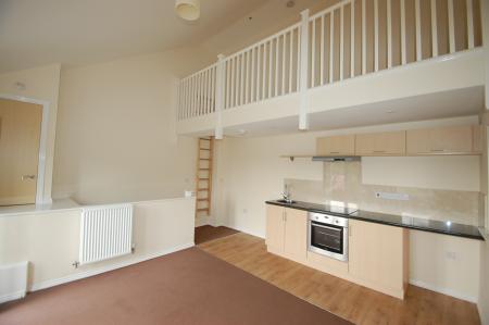 1 bedroom Town house to let in St Martins Close, Derbyshire, Church Gresley, DE11