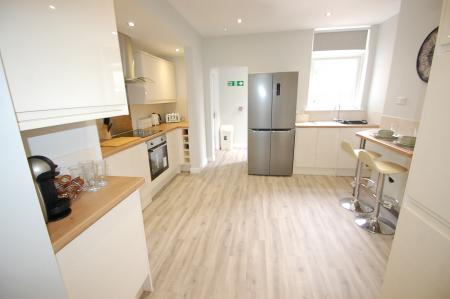 1 bedroom House share to let in Eton Road, Burton upon Trent, DE14