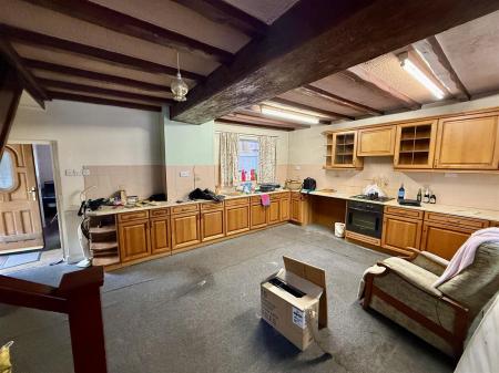 5 bedroom Detached house for sale in St Peters Street, Stapenhill, Burton on Trent