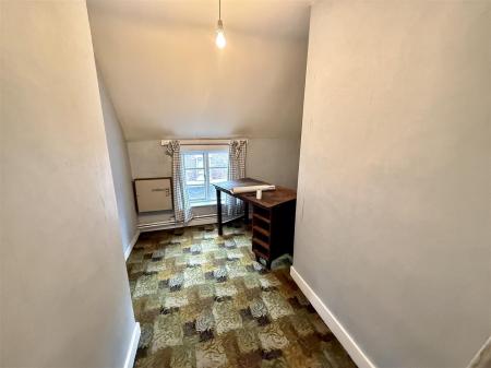 5 bedroom Detached house for sale in St Peters Street, Stapenhill, Burton on Trent