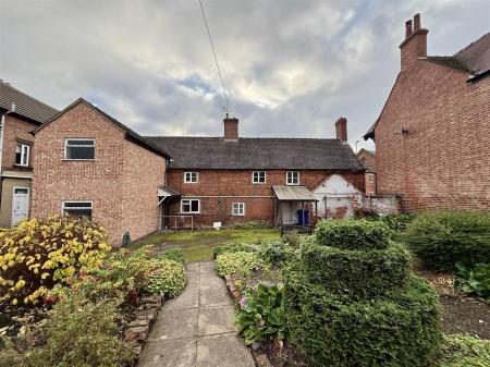 5 bedroom Detached house for sale in St Peters Street, Stapenhill, Burton on Trent