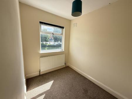 3 bedroom Semi-detached house to let in Belvedere Road, Staffordshire, Burton upon Trent, DE13