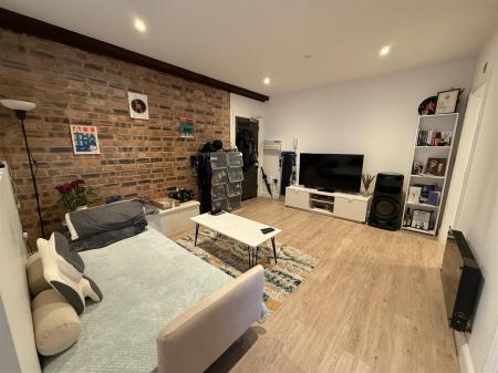 2 bedroom Apartment for sale in Wetmore Road, Burton-On-Trent