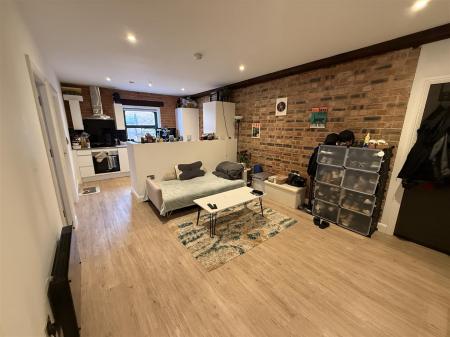 2 bedroom Apartment for sale in Wetmore Road, Burton-On-Trent