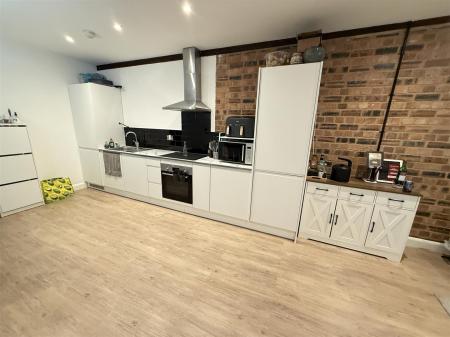 2 bedroom Apartment for sale in Wetmore Road, Burton-On-Trent