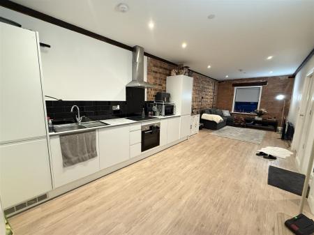 2 bedroom Apartment for sale in Wetmore Road, Burton-On-Trent