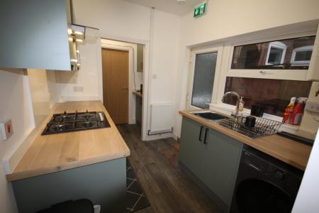 Calais Road (Room 4), Staffordshire, Burton upon Trent, DE13