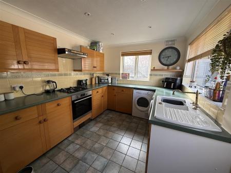 2 bedroom End of terrace house for sale in Beech Lane, Stretton, Burton-On-Trent