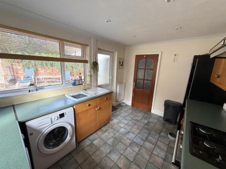 2 bedroom End of terrace house for sale in Beech Lane, Stretton, Burton-On-Trent