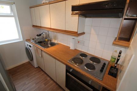 2 bedroom Flat to let in Ashby Road, Staffordshire, Burton upon Trent, DE15