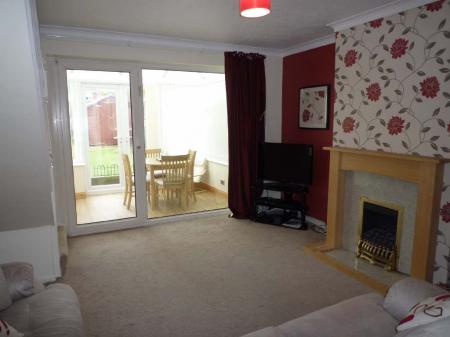2 bedroom House to let in Cottage Close, Swadlincote, DE11