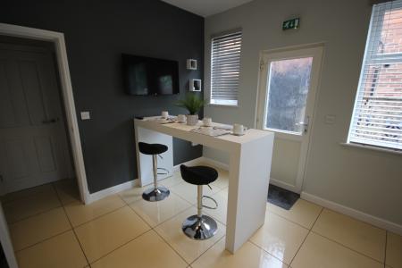 1 bedroom House share to let in Belvedere Road, Staffordshire, Burton upon Trent, DE13