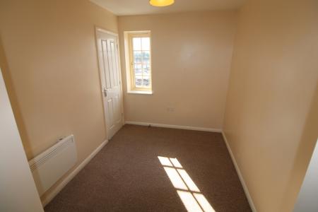 2 bedroom Apartment to let in Tiger Court, Staffordshire, Burton upon Trent, DE14