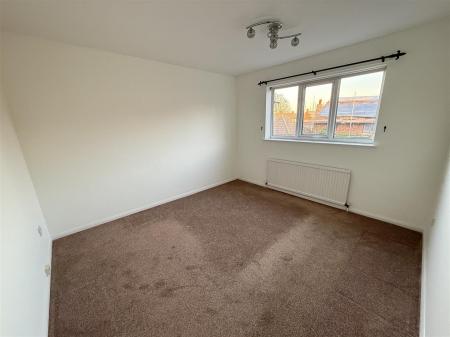 3 bedroom Town house for sale in Alexandra Road, Swadlincote