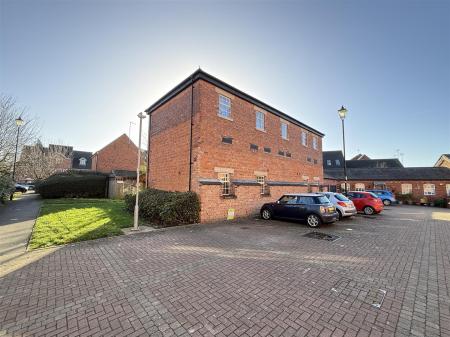 1 bedroom Apartment for sale in Caroline Court, Burton On Trent