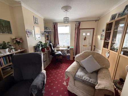 3 bedroom Terraced House for sale in Thornley Street, Burton-On-Trent