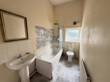 2 bedroom Terraced House to let in Napier Street, Staffordshire, Burton upon Trent, DE14
