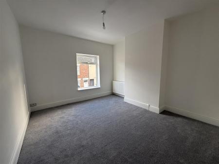 3 bedroom Terraced House for sale in Wetmore Road, Burton-On-Trent