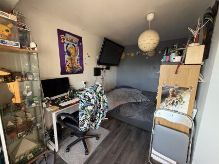 4 bedroom Semi-detached house for sale in Clays Lane, Branston, Burton on Trent