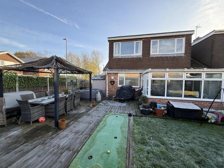 4 bedroom Semi-detached house for sale in Clays Lane, Branston, Burton on Trent