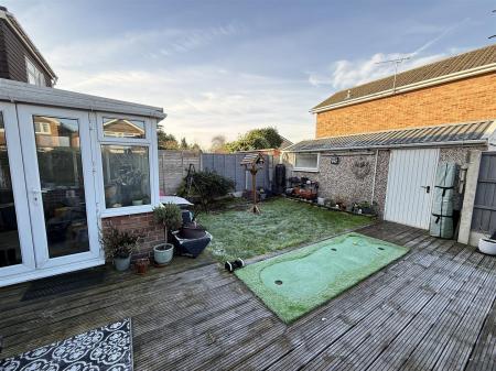 4 bedroom Semi-detached house for sale in Clays Lane, Branston, Burton on Trent