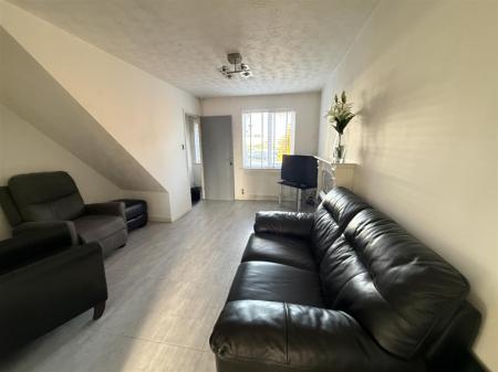 2 bedroom Town house for sale in Barley Close, Burton-On-Trent