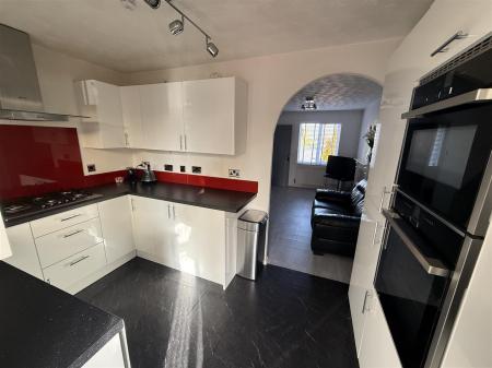 2 bedroom Town house for sale in Barley Close, Burton-On-Trent
