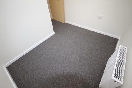 2 bedroom Flat to let in Caxton Court, Staffordshire, Burton upon Trent, DE14