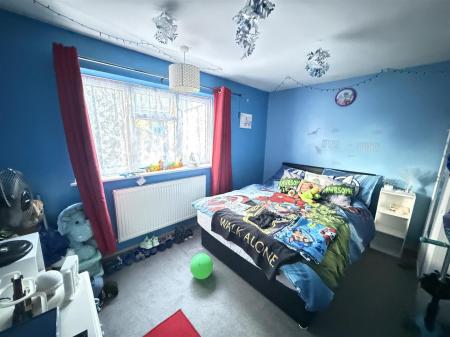 2 bedroom Apartment for sale in Sycamore Road, Burton-On-Trent