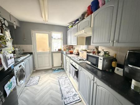 2 bedroom Apartment for sale in Sycamore Road, Burton-On-Trent