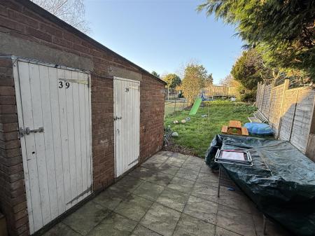 2 bedroom Apartment for sale in Sycamore Road, Burton-On-Trent